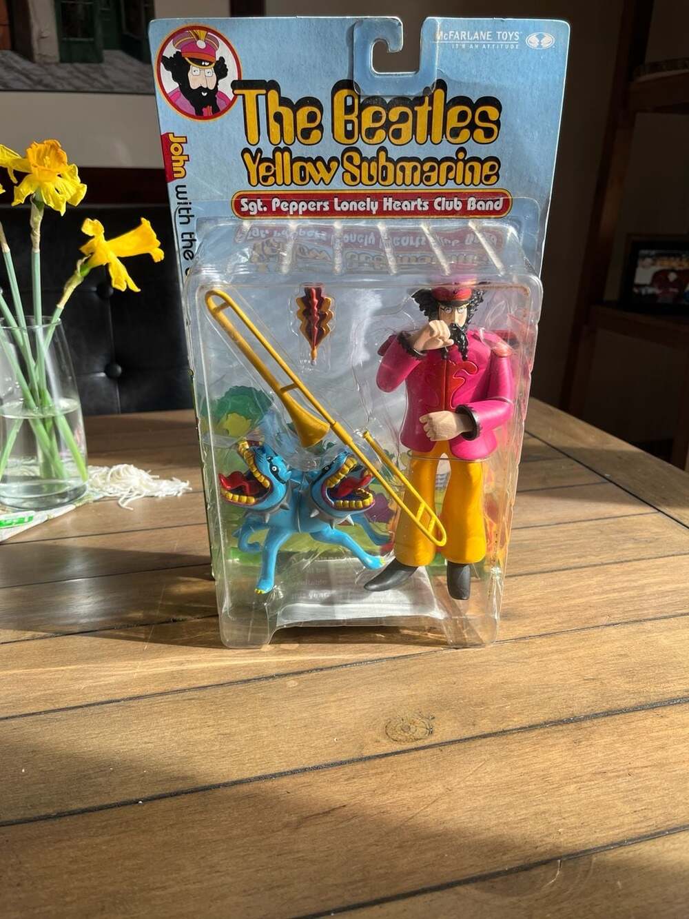 The Beatles Yellow Submarine Sgt. Peppers John with the Bulldog Figure Series 2